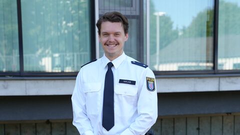 Benedikt Niklas, Schutzmann vor Ort, 1. Revier Wiesbaden
