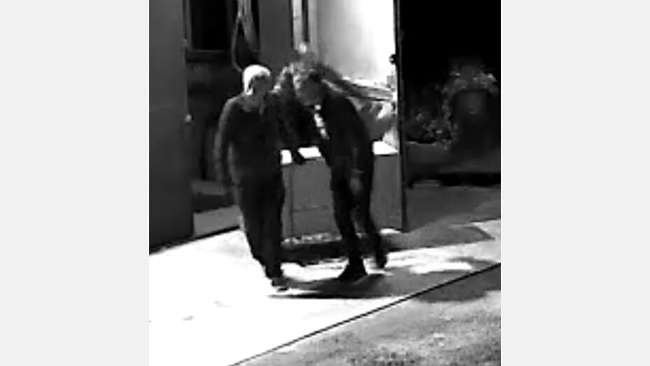 Unbekannte Täter verschaffen sich unbefugten Zutritt in Lagerhalle